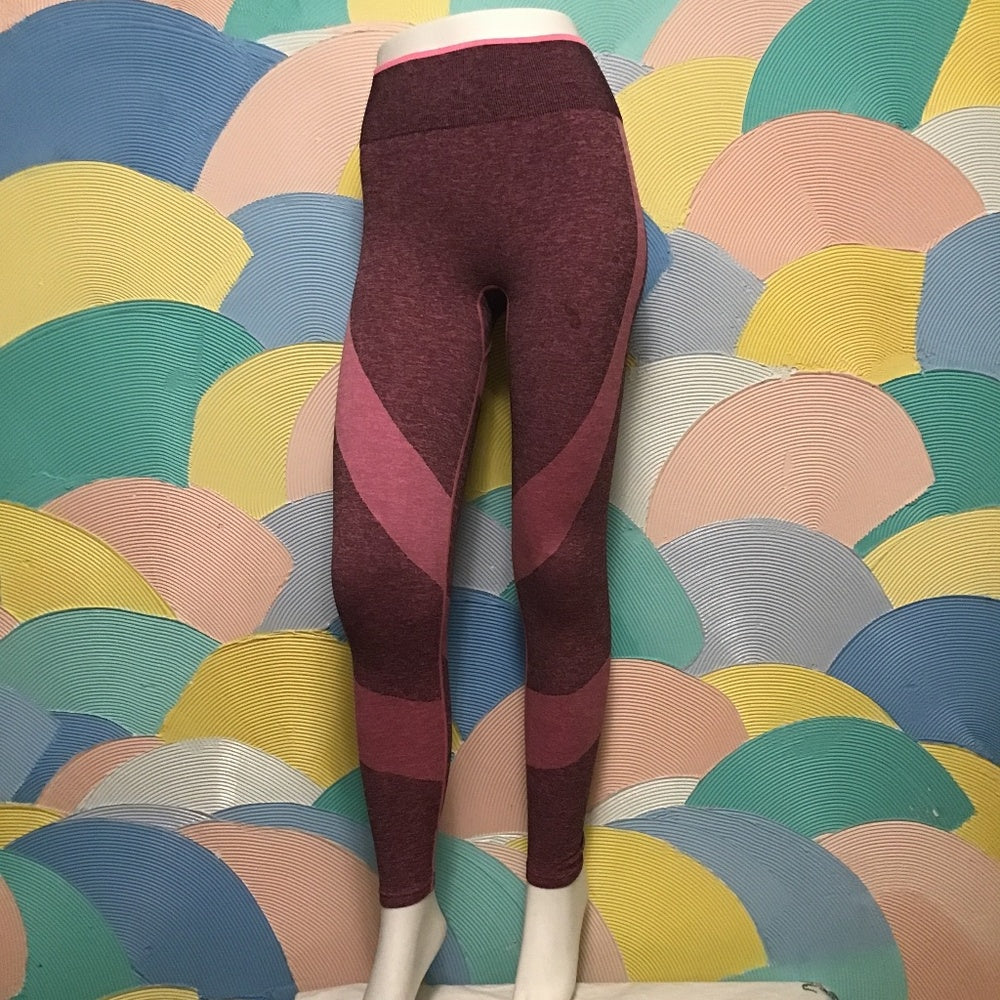 Pink Victoria secret seamless leggings color pink and black size S