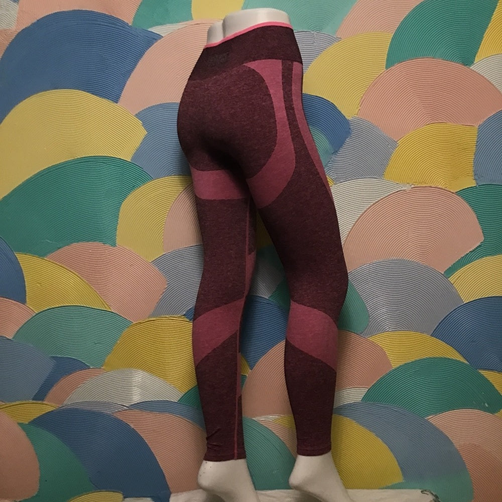 Pink Victoria secret seamless leggings color pink and black size S