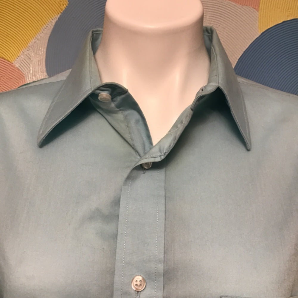 Croft & Barrow long sleeve shirt baby blue size 16 34/35