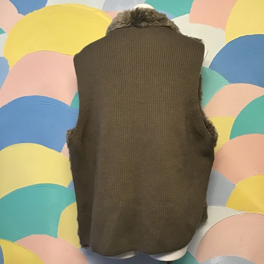Maurices  size 4 winter faux fur vest