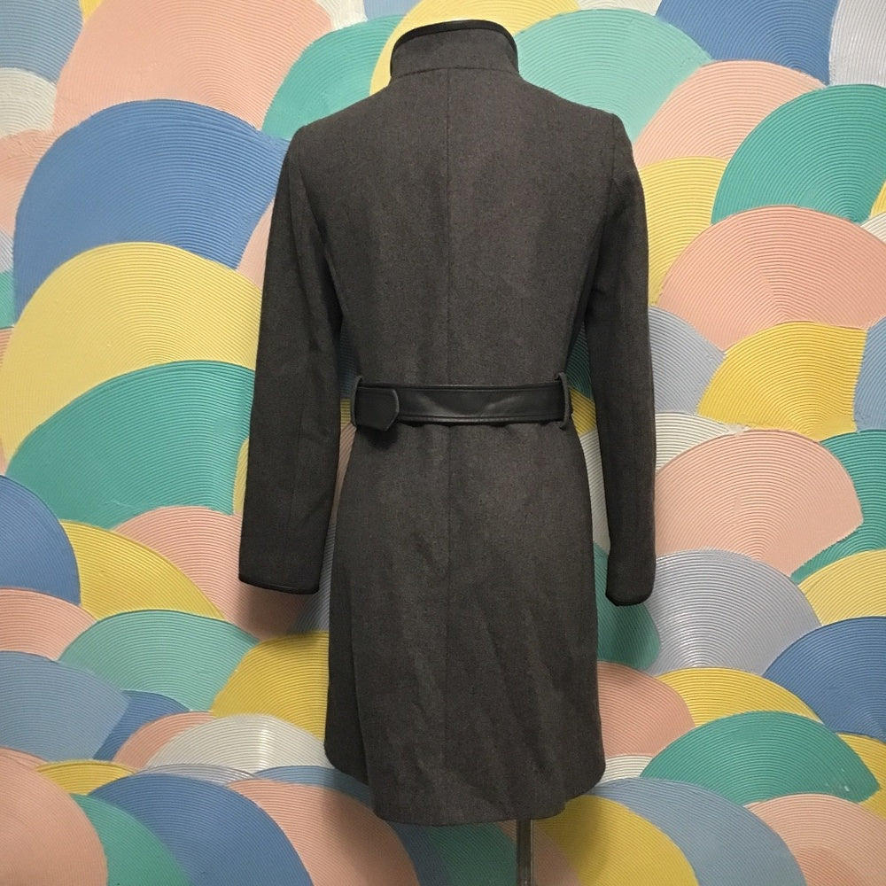 Vince Camuto gray trench coat size M perfect condition