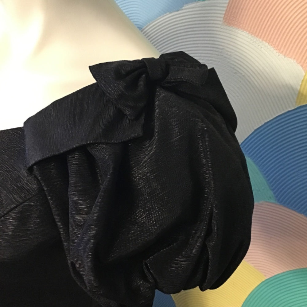 Int ladies Garment black long prom dress size 3/4 with Bows