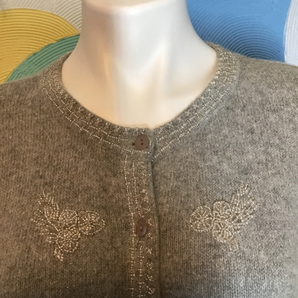 Urban Works glass beaded Angora gray sweater size 2X