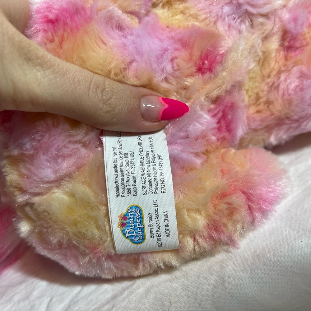 2019 Hasbro Pink Yellow Tie Dye Bunny Surprise No Babies