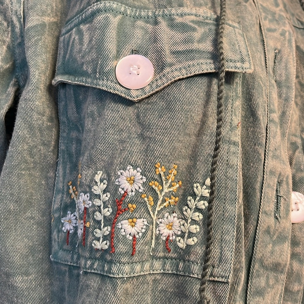 Earthbound large 2 piece 100 cotton green hoodie skirt w/ embroidered flowers