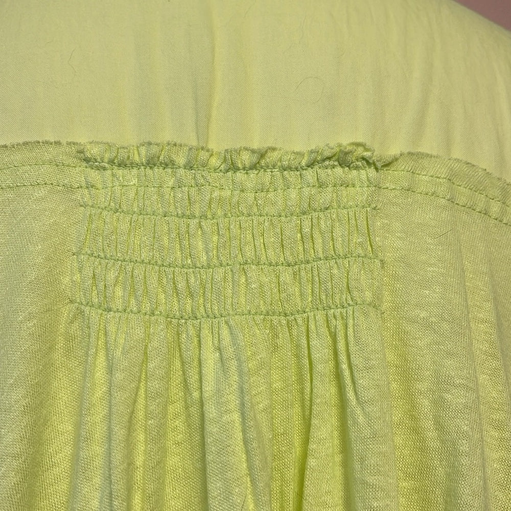 Free people chartreuse green top coconut buttons linen scoop neck short sleeves