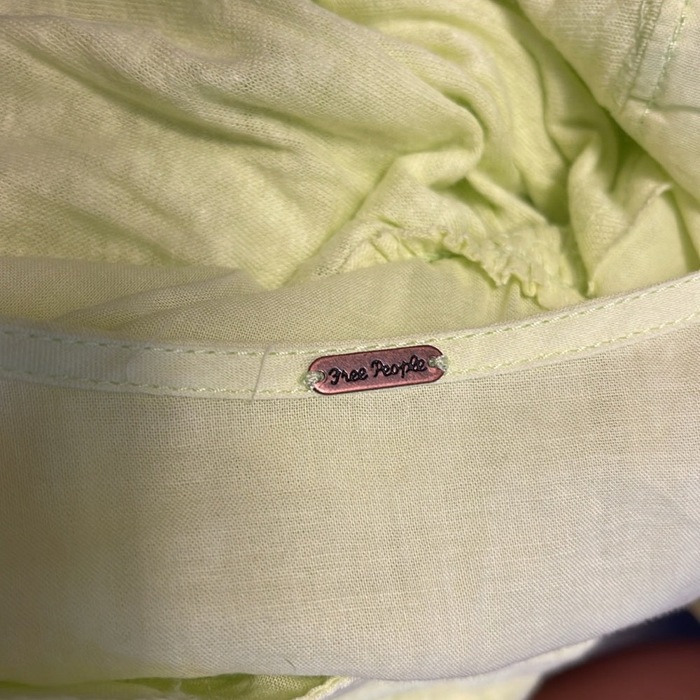 Free people chartreuse green top coconut buttons linen scoop neck short sleeves