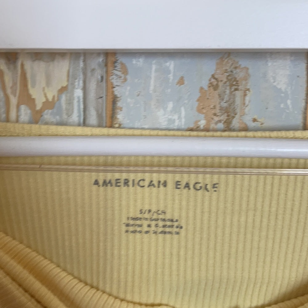 Bundle 3 crop tops American Eagle forever 21 and B.P