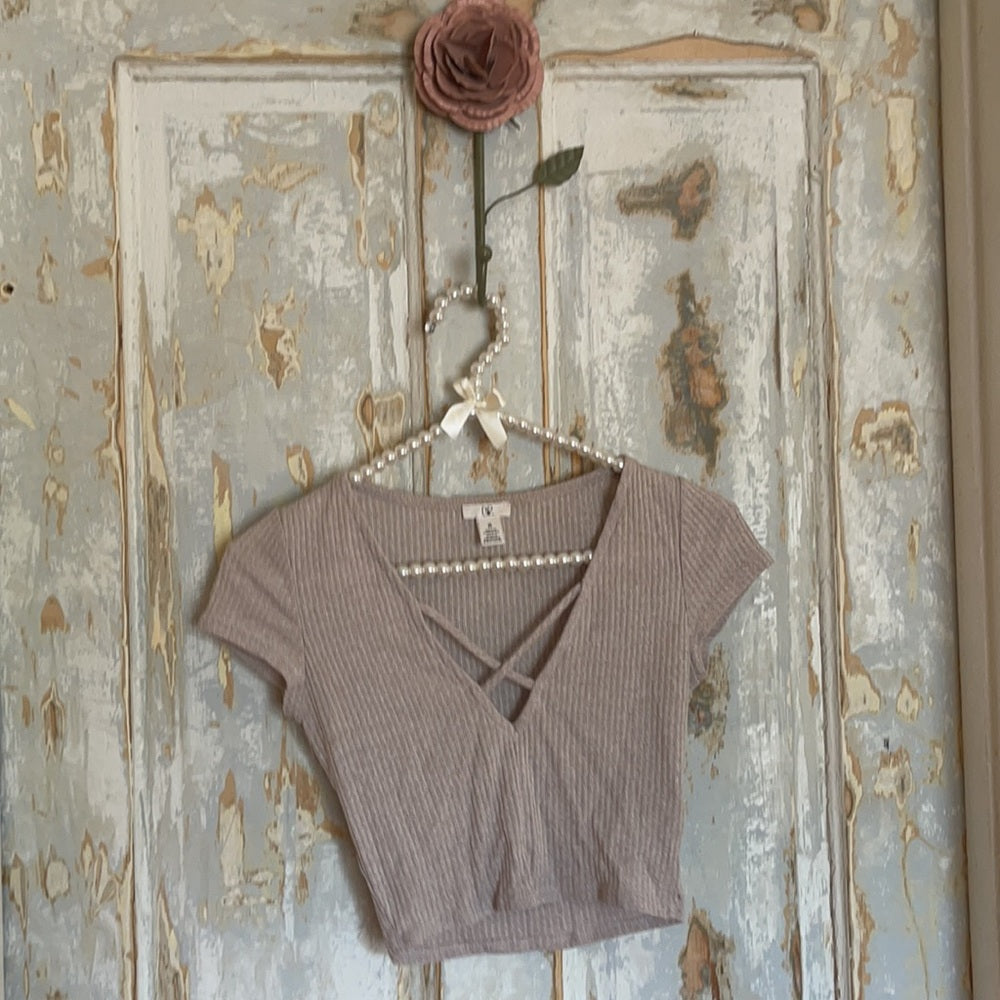 Bundle 3 crop tops American Eagle forever 21 and B.P