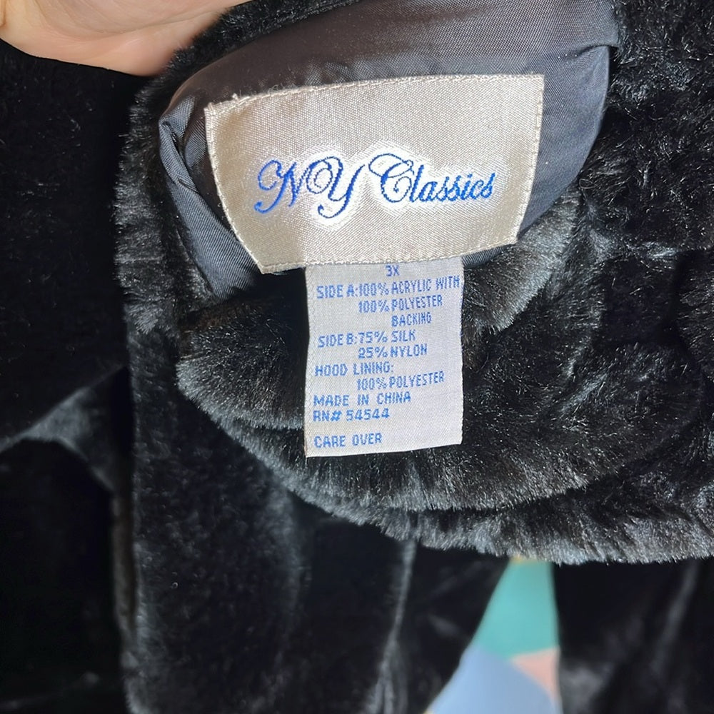 NY classics Vintage black faux fur 80 cheetah print hood silk lining big buttons