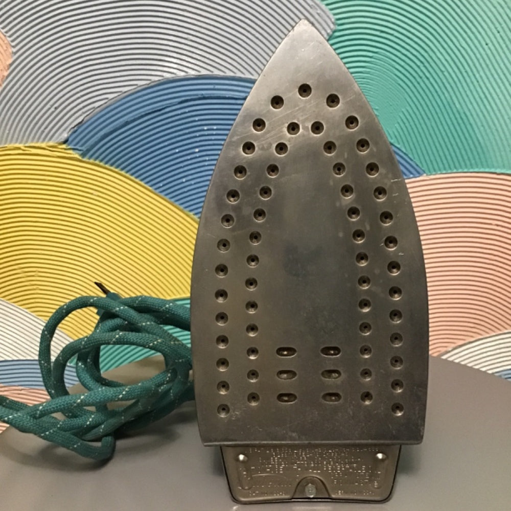 Vintage Sunbeam Shot Of Steam Ironmaster Spray Steam Dry Iron